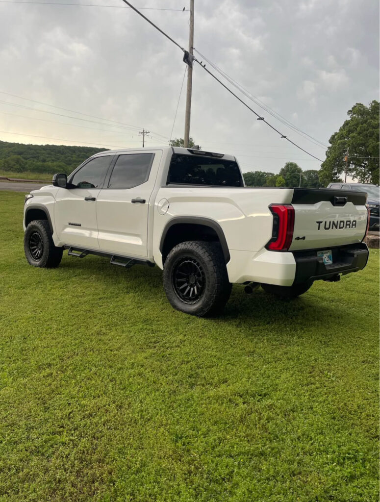 Tundra CrewMax